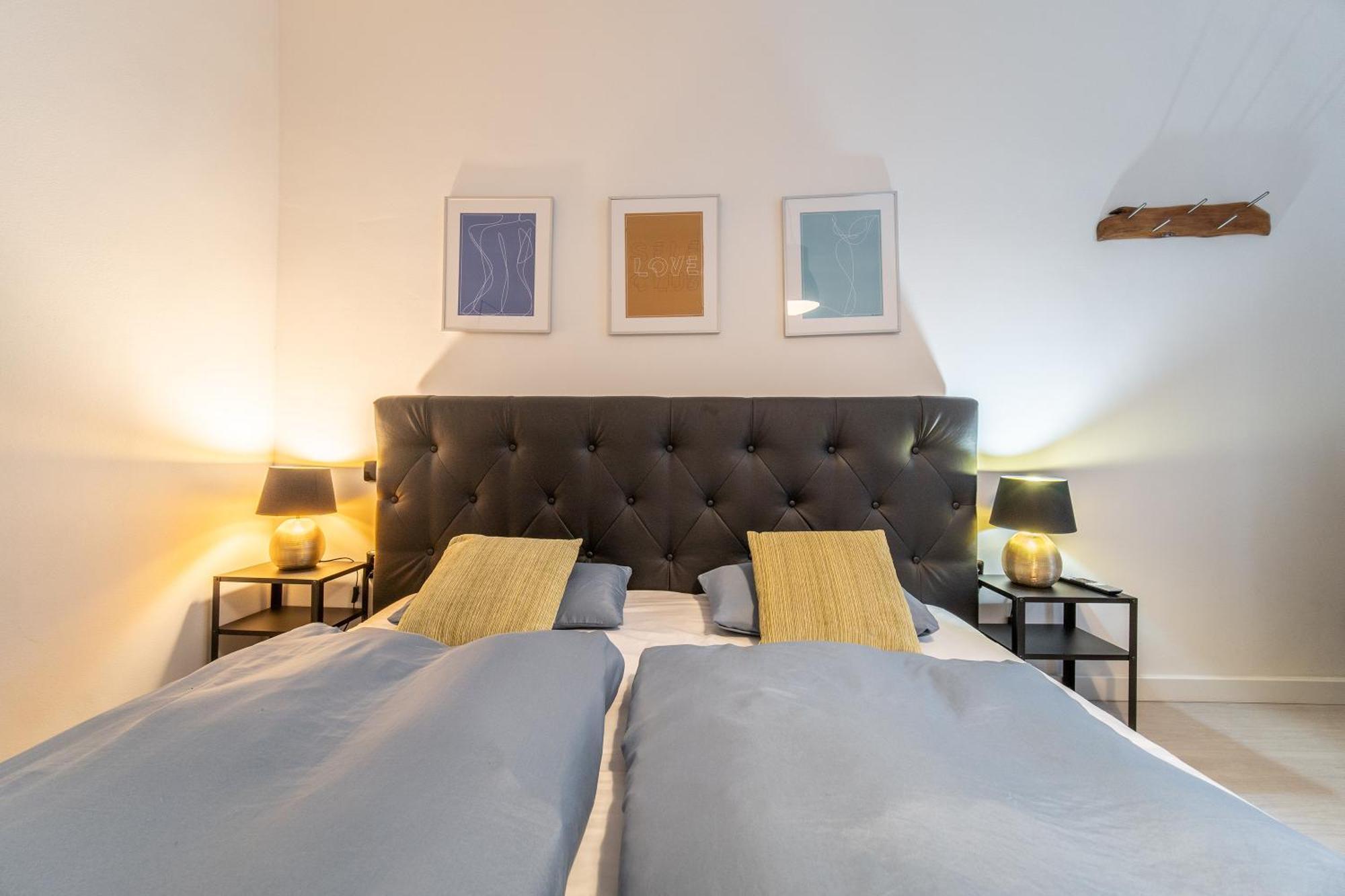 Sunny Central Apartment On Wenceslas Square By Easybnb プラハ エクステリア 写真
