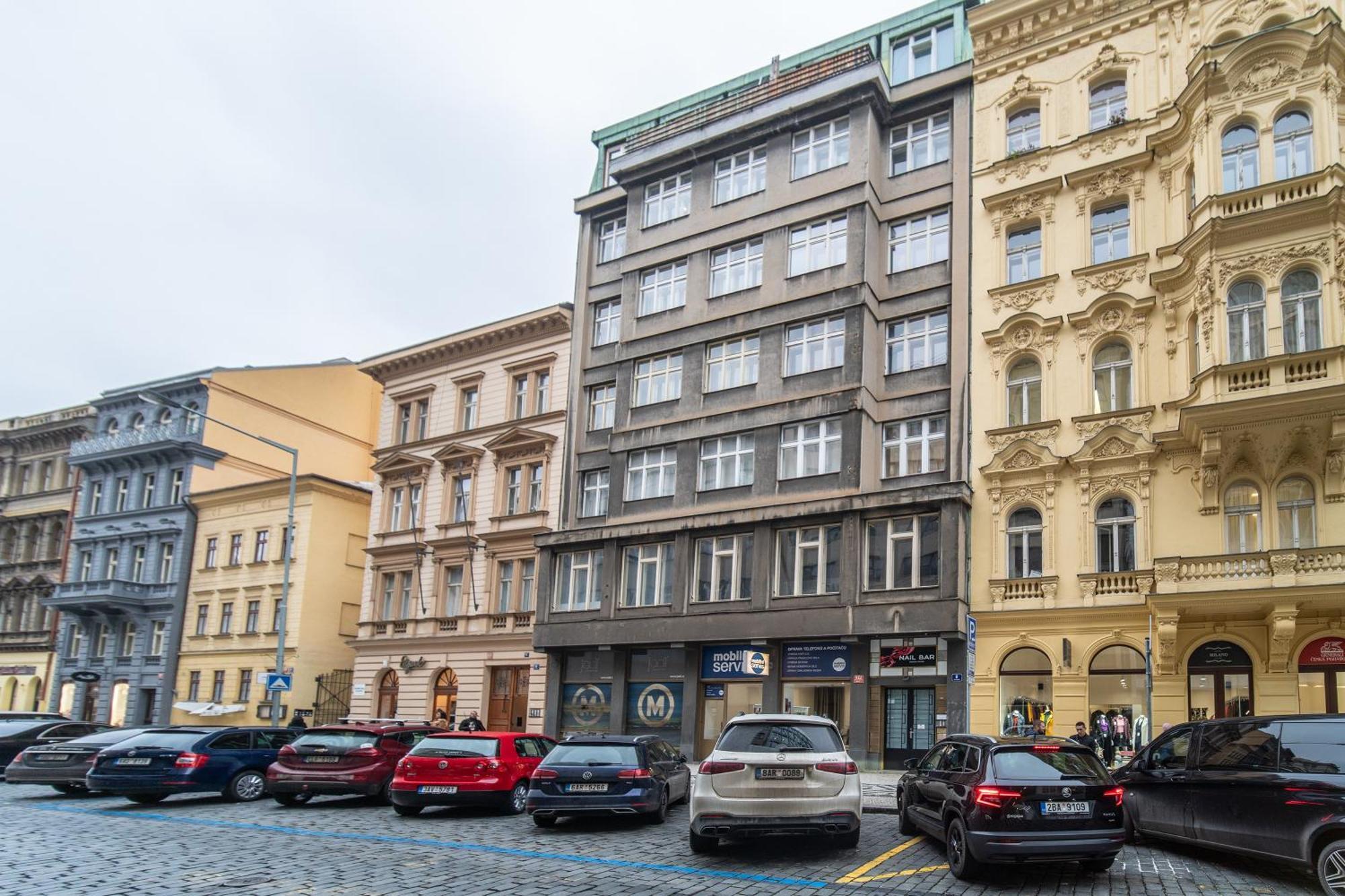 Sunny Central Apartment On Wenceslas Square By Easybnb プラハ エクステリア 写真