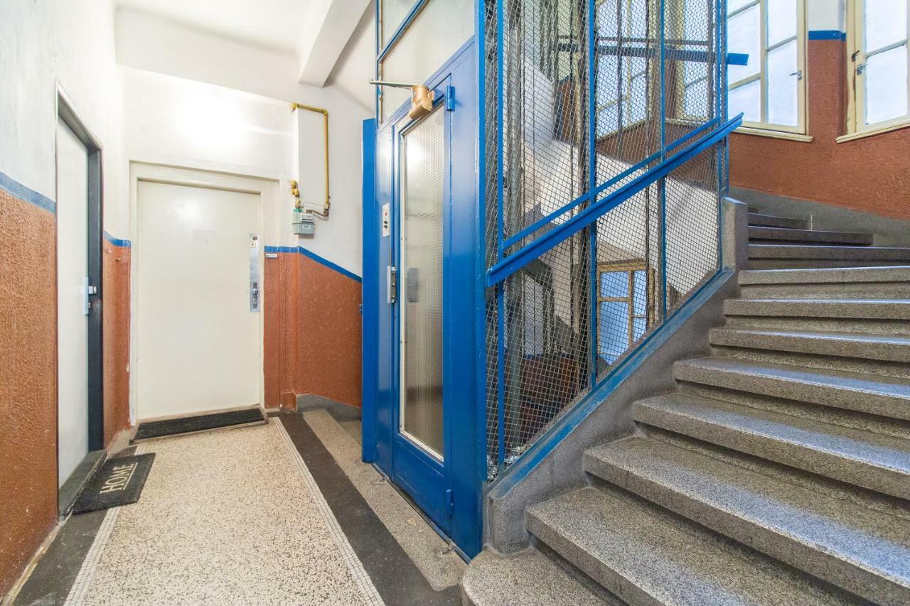 Sunny Central Apartment On Wenceslas Square By Easybnb プラハ エクステリア 写真